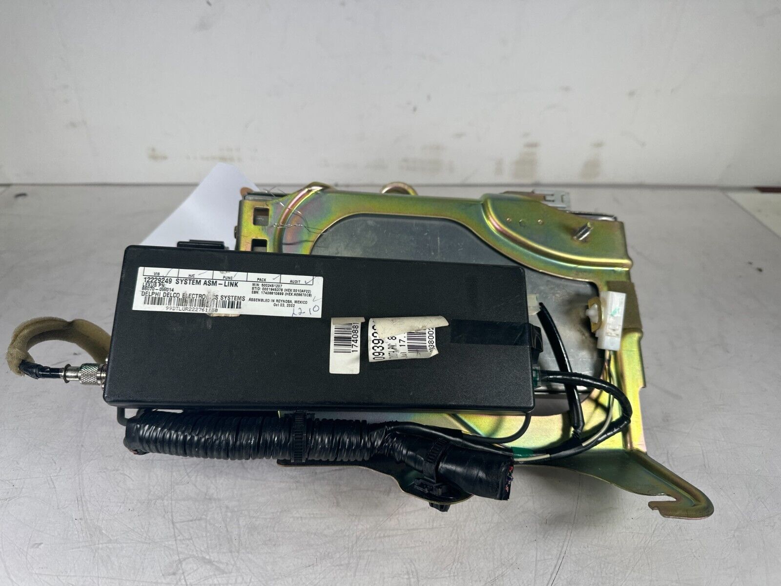 Lexus LS430 Telephone Computer Control Module 86710-0W050 2002 2003 OEM