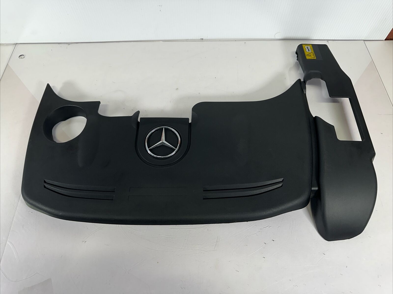 PLASTIC ENGINE COVER Mercedes-Benz C300 C350 2013 13 1137114