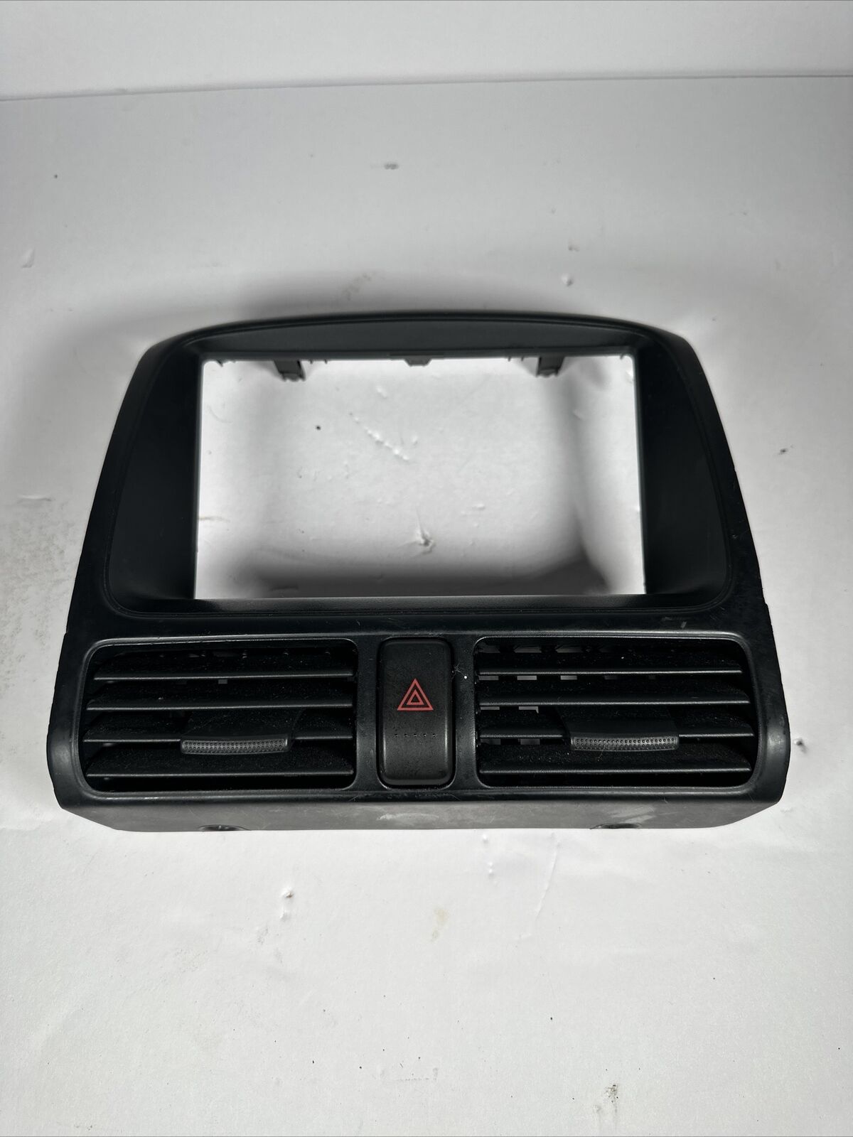 2002 - 2006 Honda CR-V CRV Center Dash Radio Vent Bezel Trim W/Hazard Switch OEM