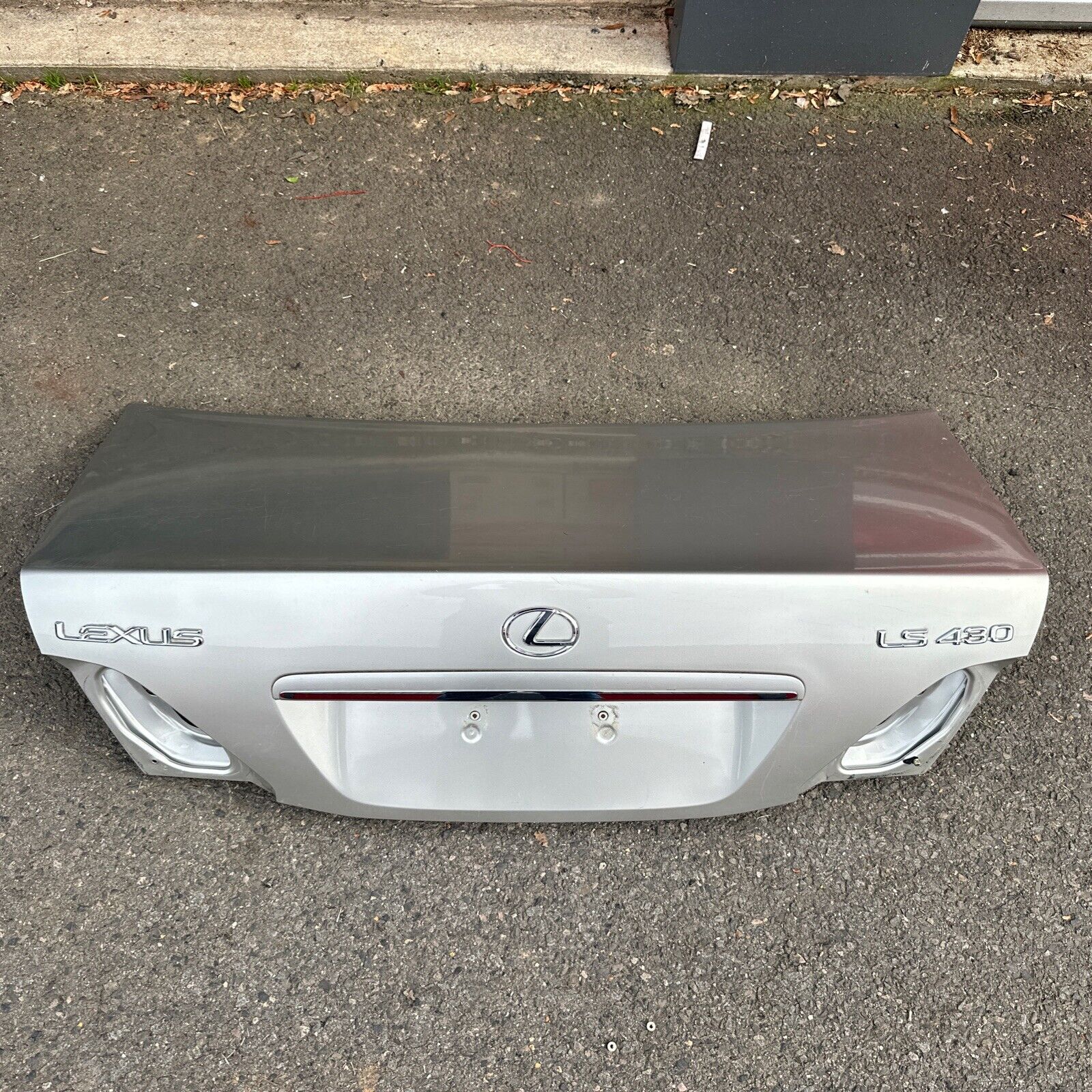 Lexus LS430 Trunk Luggage Lid 2003 2004 2005 2006 OEM