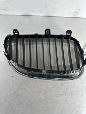 2009-2010 BMW 528I XDRIVE - Front LEFT Bumper Grille 7027061