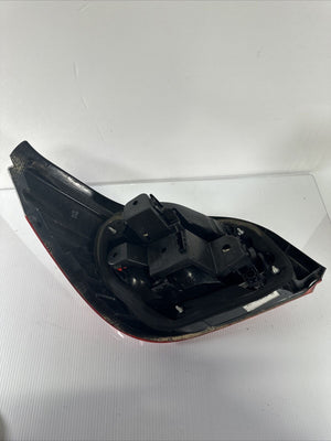 2006 BMW 530i E60 5 Series Rear RIGHT Side Tail Brake Light Lamp OEM