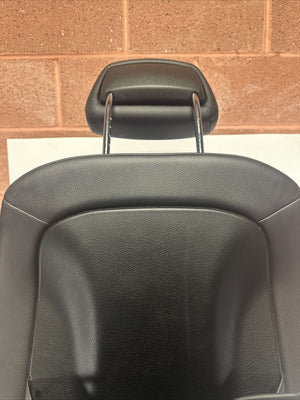 2013 MERCEDES BENZ C300 FRONT SEAT Right Passenger BLACK LEATHER COMPLETE OEM