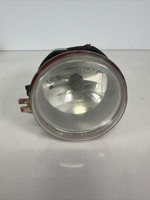 2010-2018 CHRYSLER DODGE Journey Jeep Caravan FOG LIGHT OEM A045048