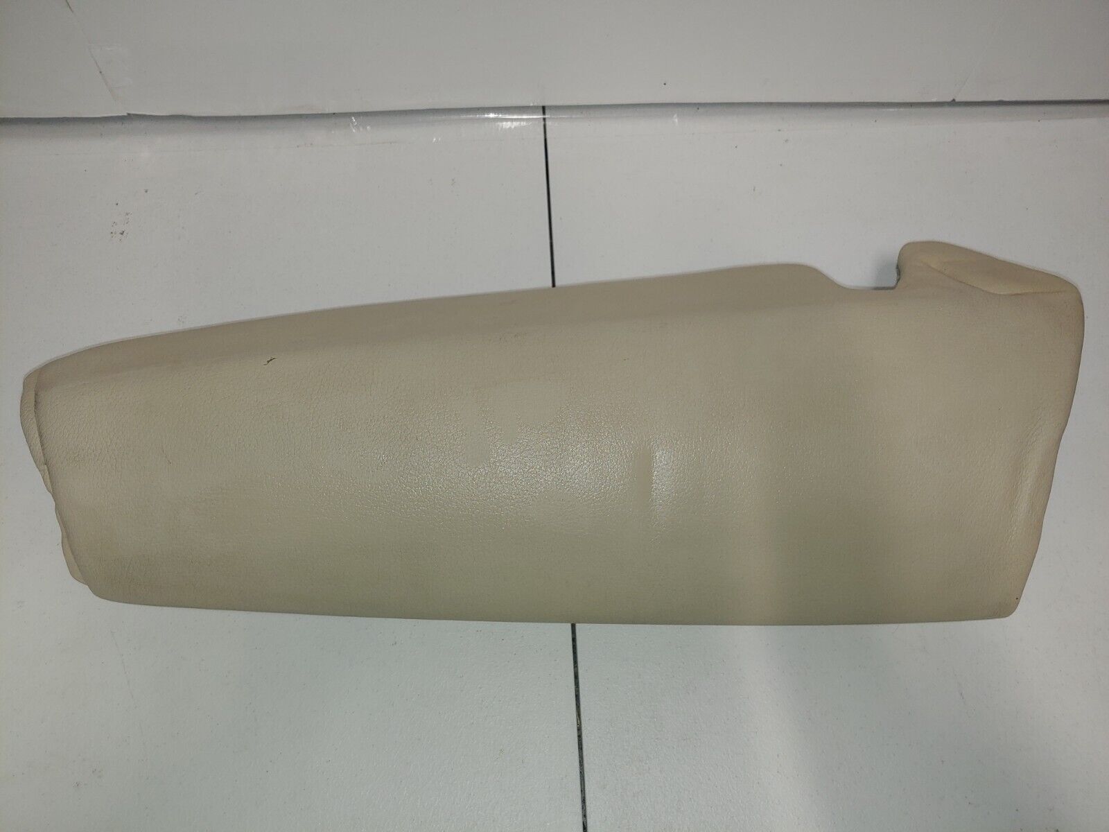 BMW E93 LCI M3 3 SERIES REAR RIGHT SEAT BOLSTER 9113034