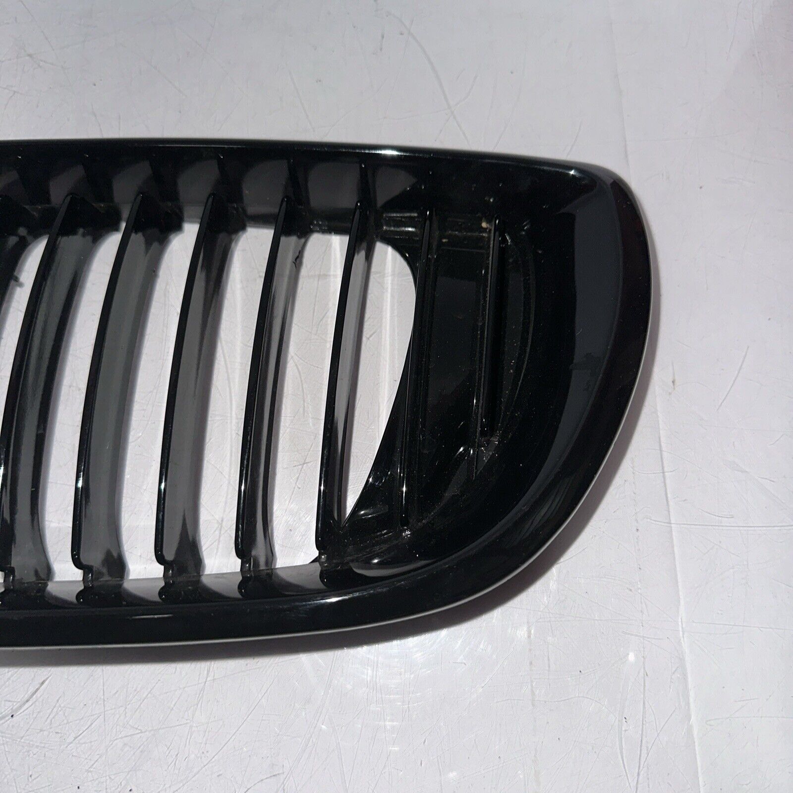 2002-2006 BMW 330i 328I 325i E46 Front Kidney Grill Front Right Left Driver OEM