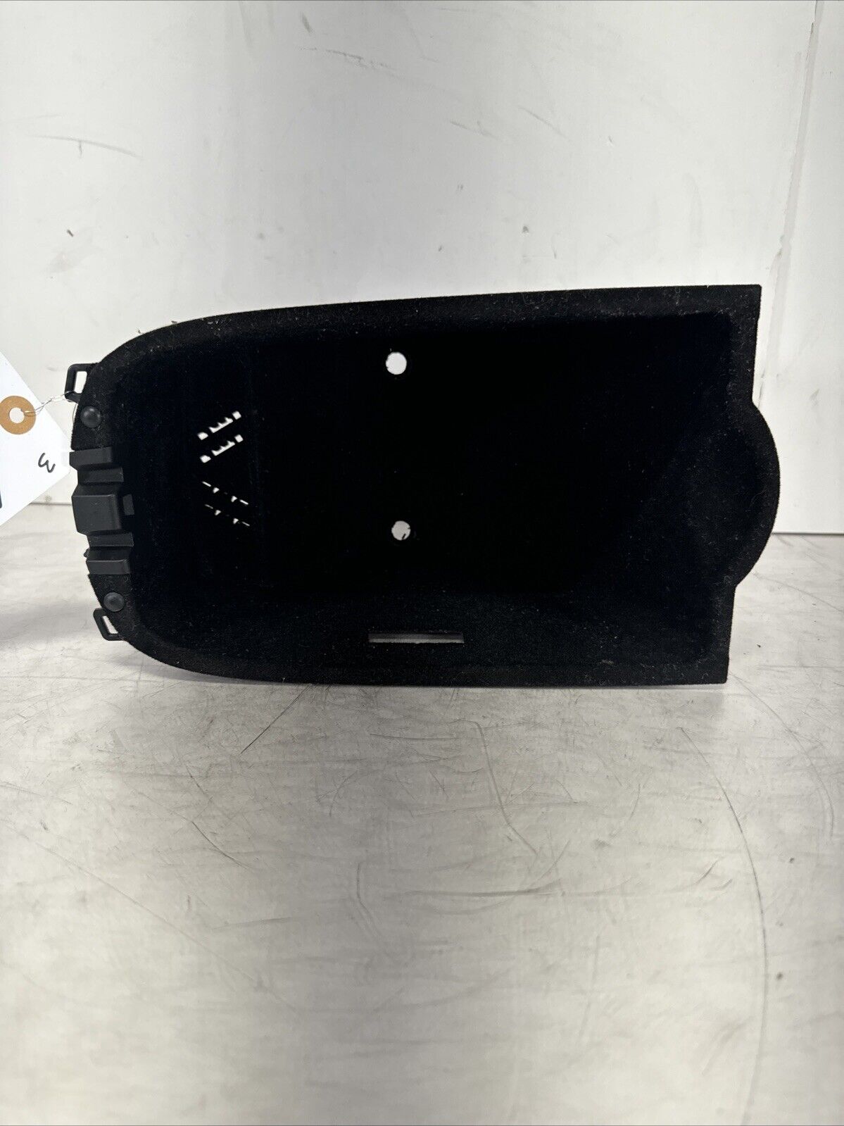 Mercedes-Benz GL450 center console element A1646800110