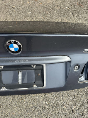 01-05 BMW E46 325i 330i 330xi OEM Sedan Rear Trunk Lid Body Panel