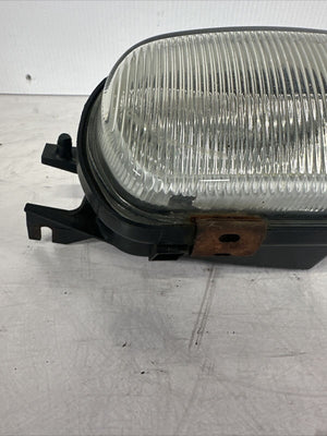 01-04 MERCEDES W203 C240 CL500 FRONT RIGHT LOWER BUMPER FOG LIGHT LAMP OEM