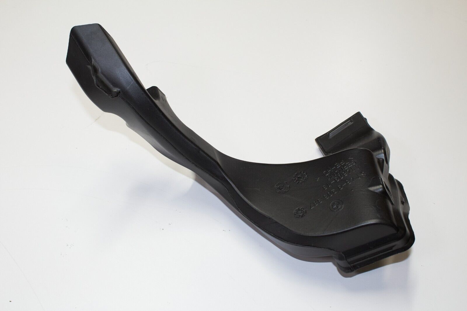 2012-2018 BMW 335I F30 FR RH LOWER FLOOR HEATER DUCT VENT OEM 51 45-9 205 387