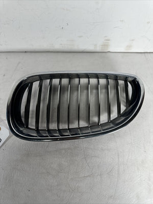 2009-2010 BMW 528I XDRIVE - Front LEFT Bumper Grille 7027061