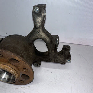 2008-14 mercedes w204 c300 4MATIC AWD front Passenger Right spindle knuckle hub