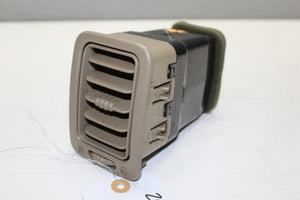 99-06 CHEVY TAHOE SILVERADO YUKON SUBURBAN DASH AIR VENT CENTER or RT 15717350