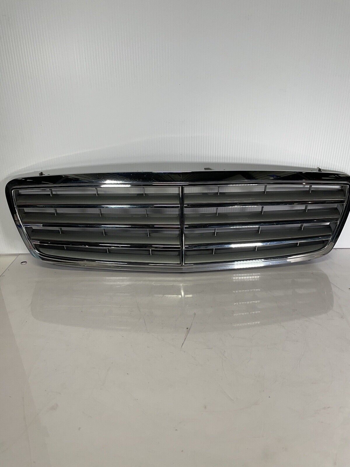 2003 MERCEDES BENZ C240 FRONT GRILLE GRILL