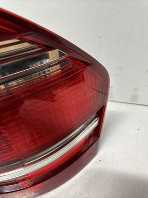 2007 to 2009 Mercedes GL-Class GL450 RIGHT PASSENGER RH Side Tail Light  OEM