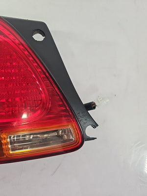 Driver Tail Light Quarter Panel Mounted Fits 01-05 LEXUS GS300 1111889