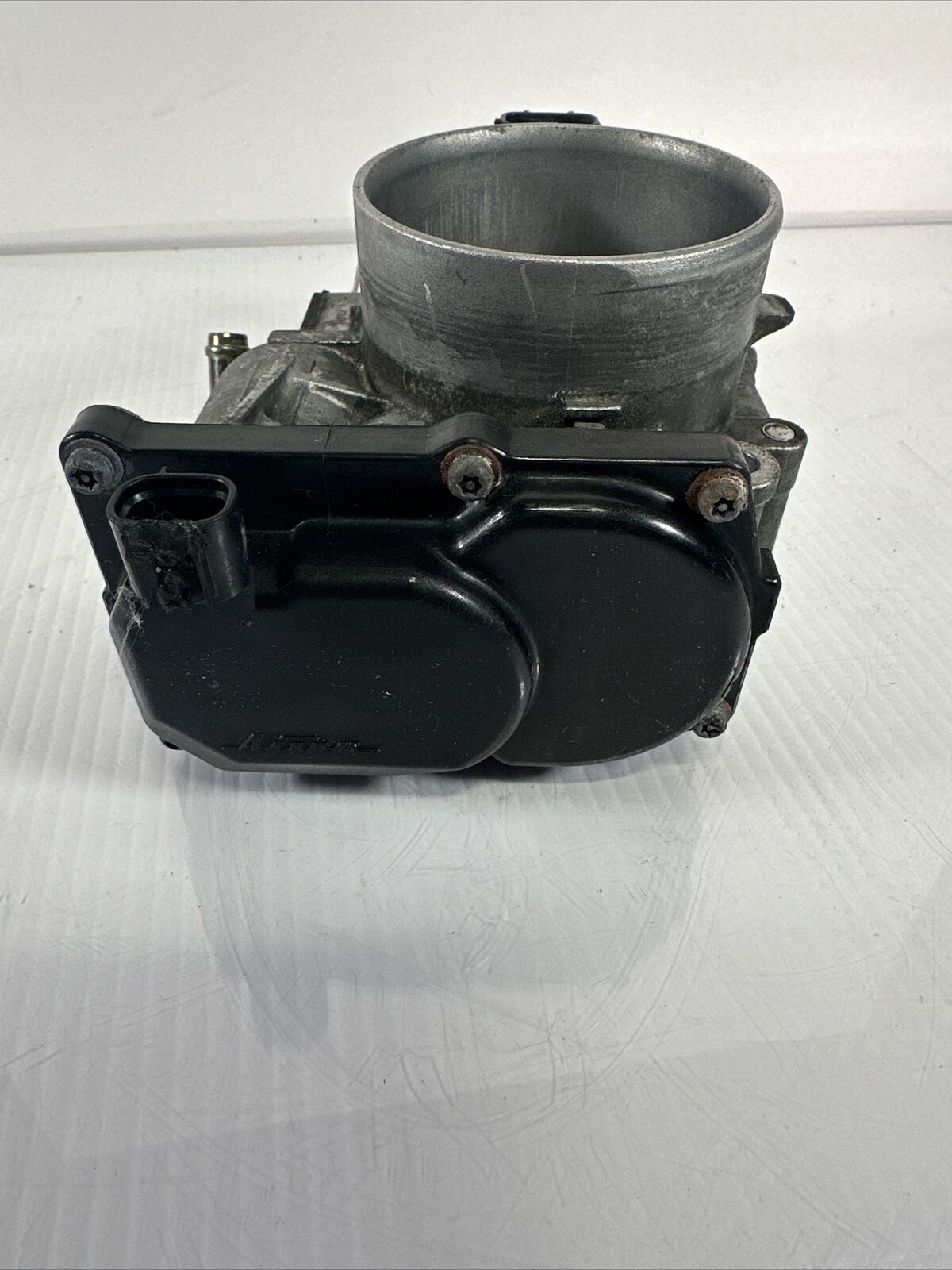 2002-2005 Lexus LS-430 Engine Throttle Body Actuator Assembly OEM 22030-50160