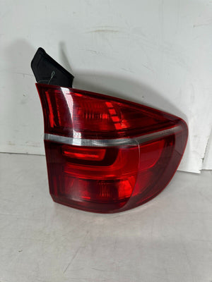 2011-2013 E70 BMW X5 RIGHT Passenger OEM Outer Tail Light Brake Lamp