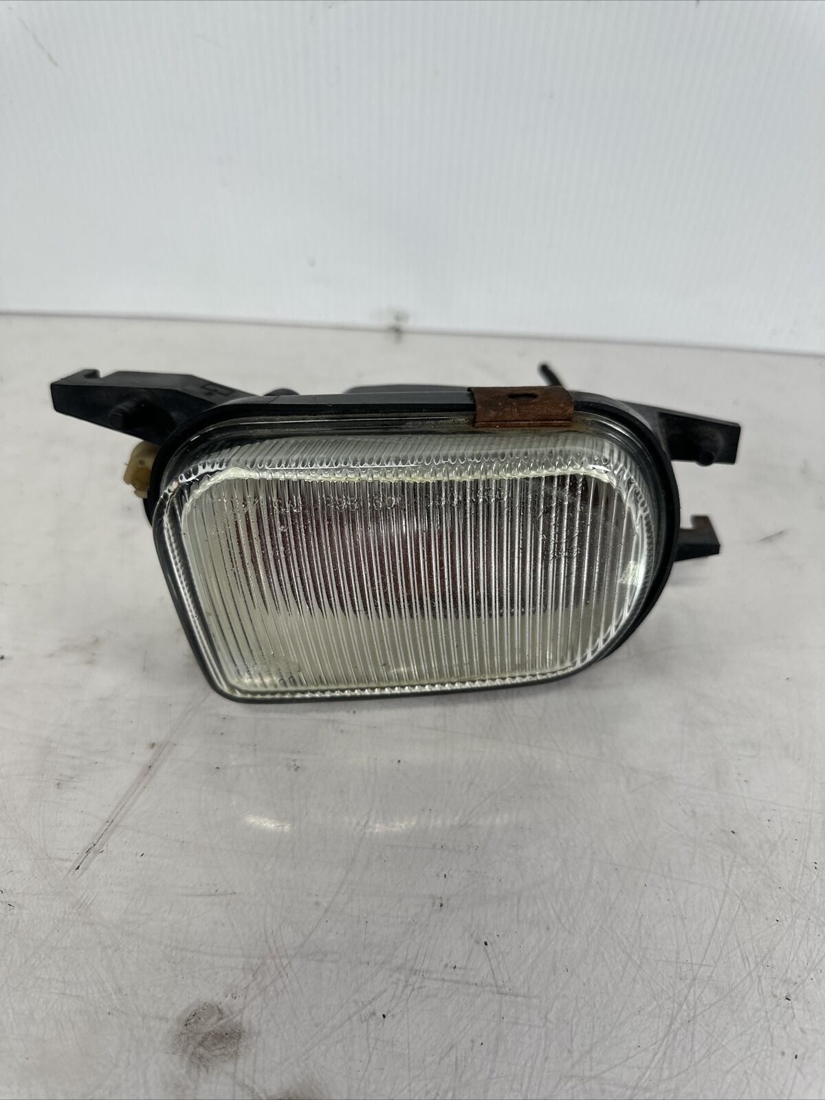 01-04 MERCEDES W203 C240 CL500 FRONT LEFT LOWER BUMPER FOG LIGHT LAMP OEM