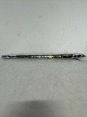 06-12 Mercedes W164 GL550  Front Right Passenger Side Door Panel Trim Oem