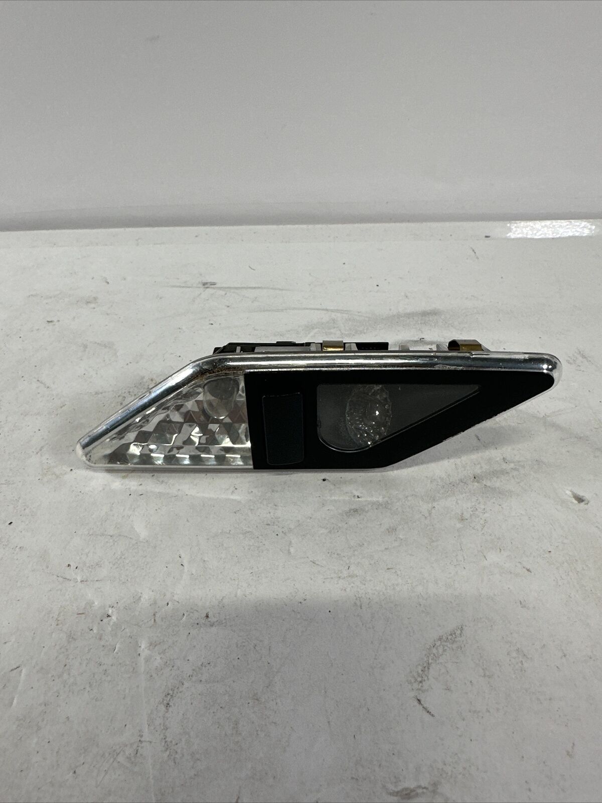 99-06 Bmw E46 3 Series M3 Rear RIGHT Side Upper Interior Reading Light Lamp Oem