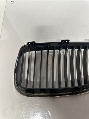 07-10 OEM BMW E92 E93 Coupe 328 335i Front Bumper Kidney Grilles Chrome