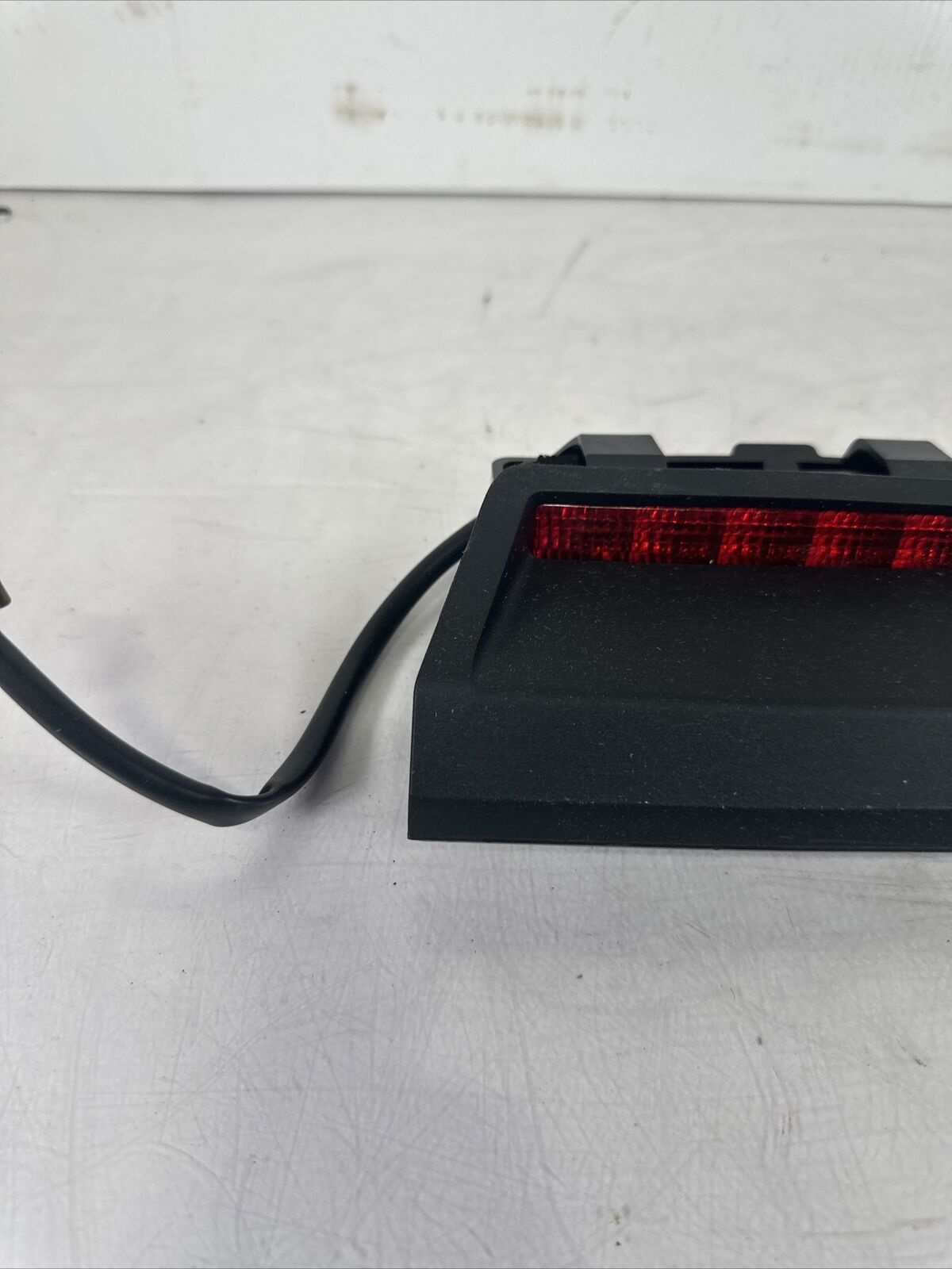 2008-2013 Infiniti G37 Rear Back Center High Mounted Third Brake Stop Light Lamp