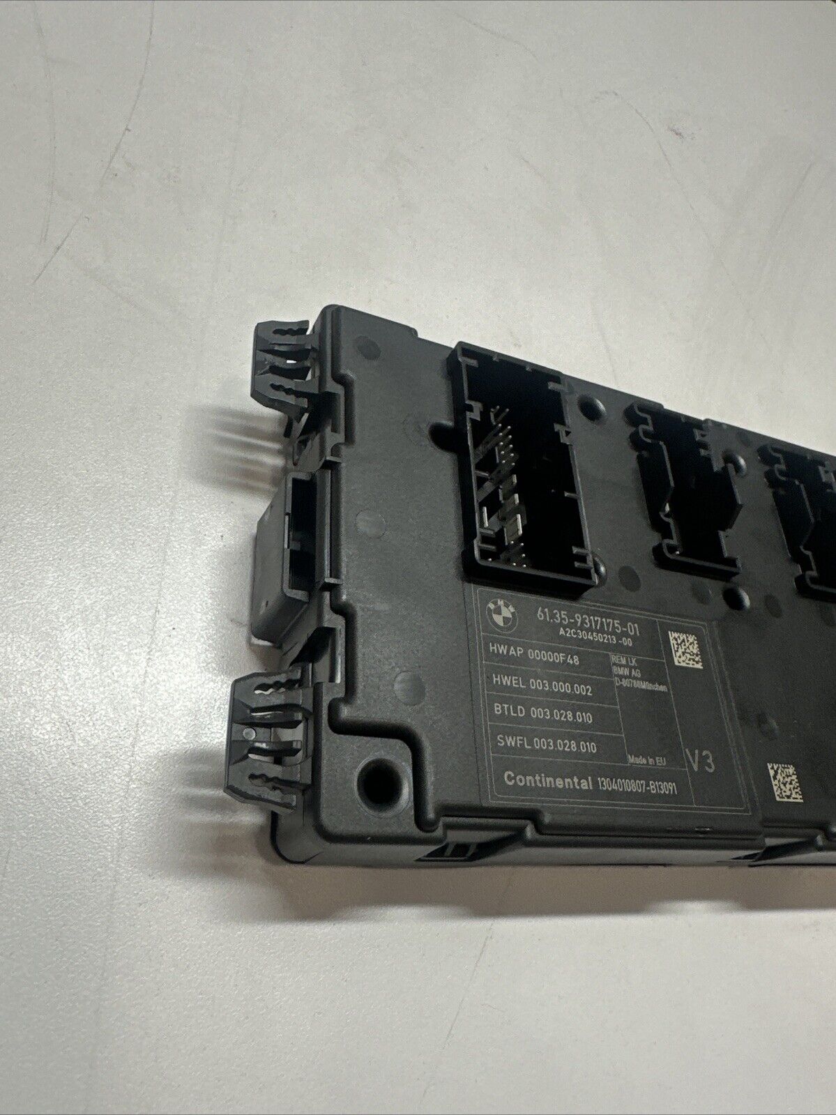 13-17 BMW F30 9317175 Body Control BCM Module OEM