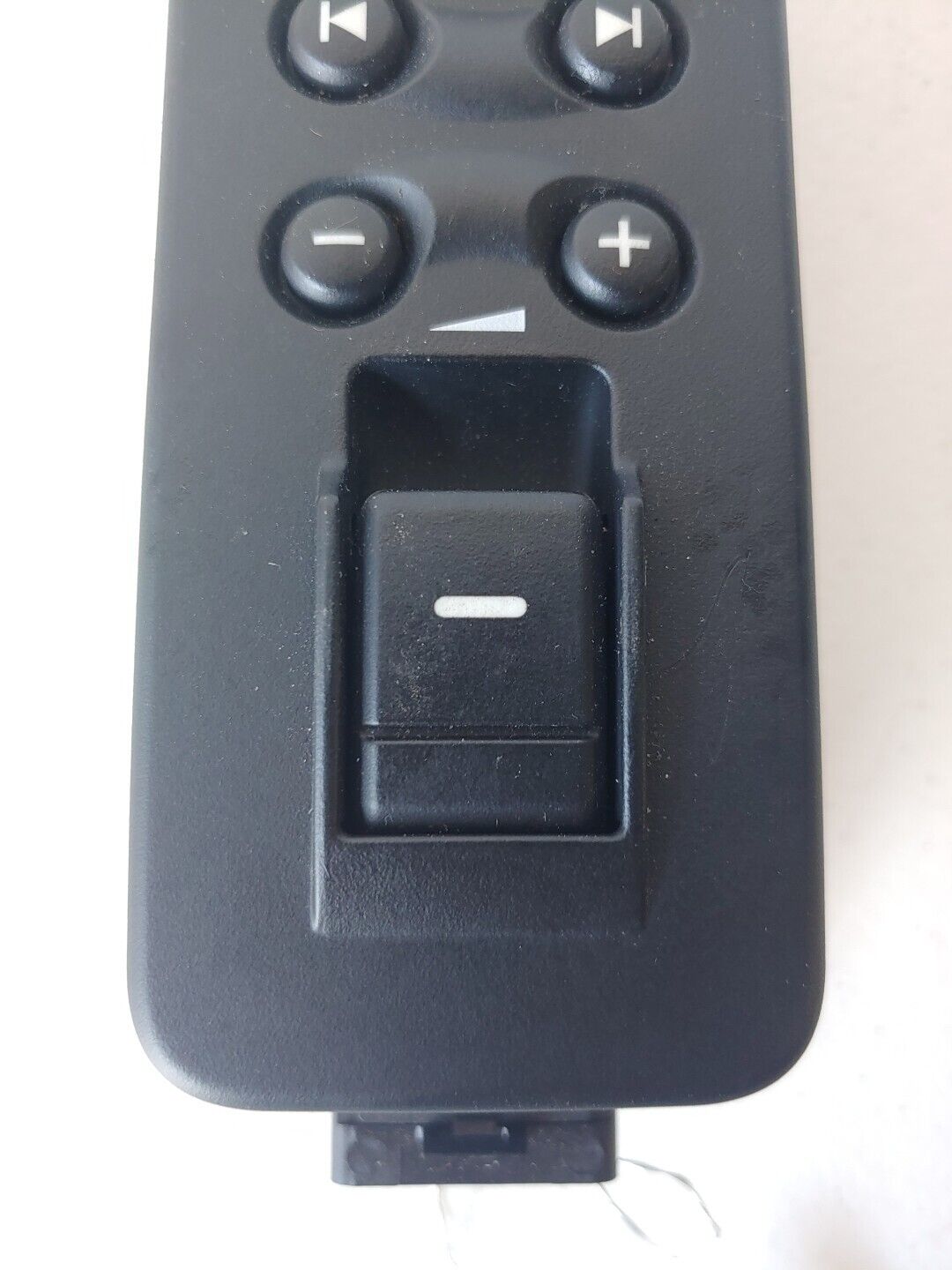 Range Rover Sport L320 Rear Window Switch With Audio Controls x1 YUD501080PVJ