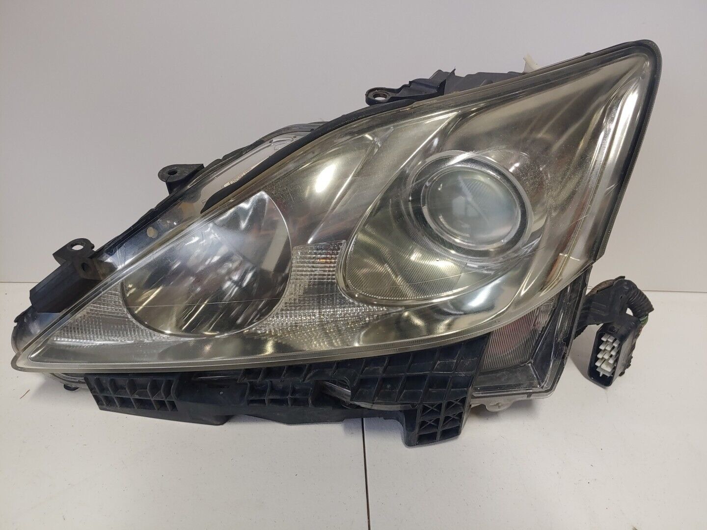 2006-2010 Lexus IS250 IS350 Halogen Headlight Left Driver LH Side OEM