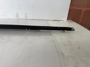 01-06 Lexus LS430 OEM Front Right Door Window Glass Outer Trim Molding