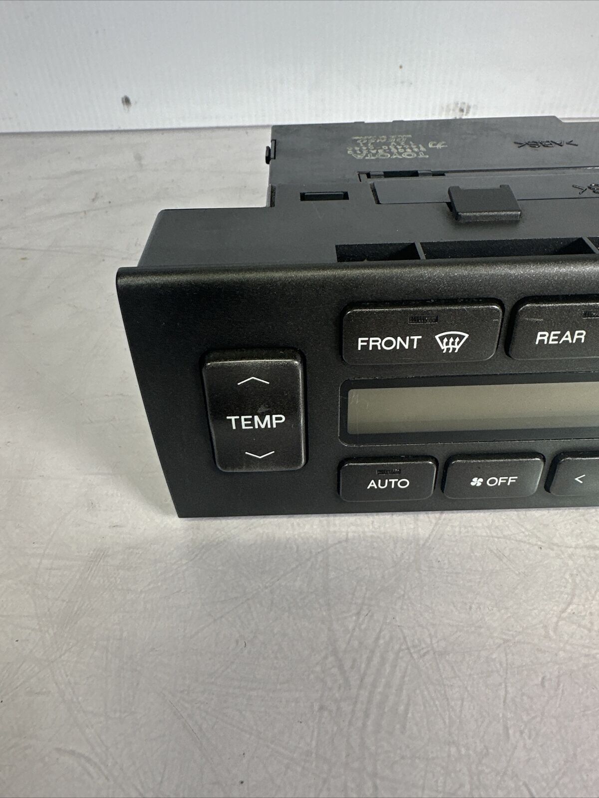 98-05 Lexus GS300 GS430 GS400 AC Heater Climate Control Unit  55900-3A210