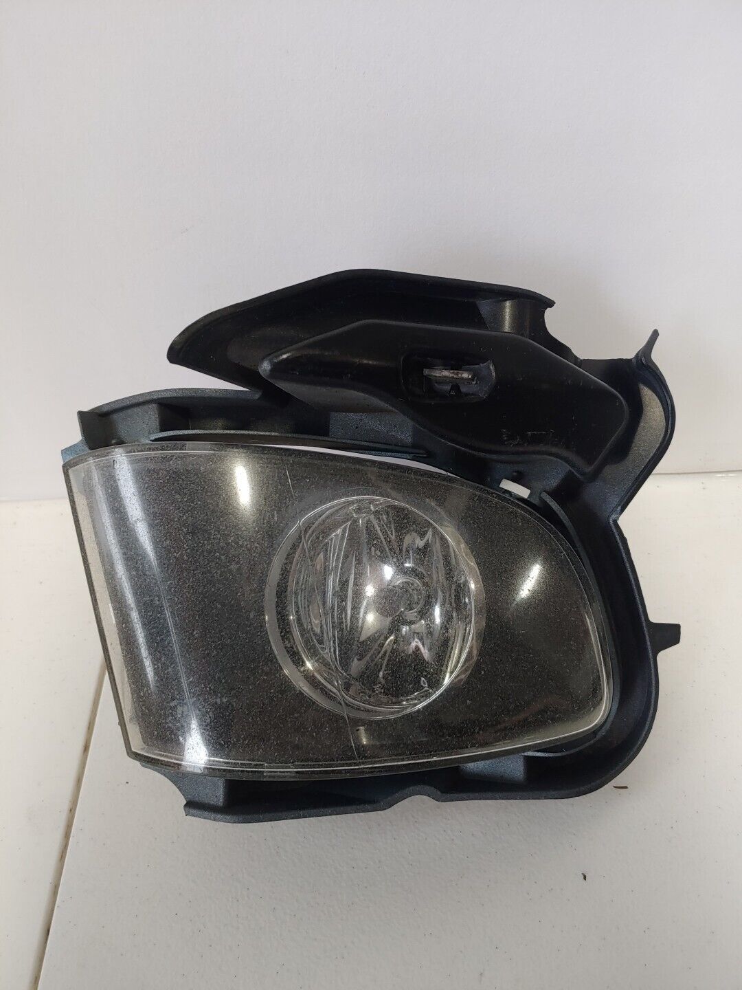 2007 - 2011 BMW 3 Series E92 E93 RH PASSENGER Halogen Fog Light OEM 5668 B19R